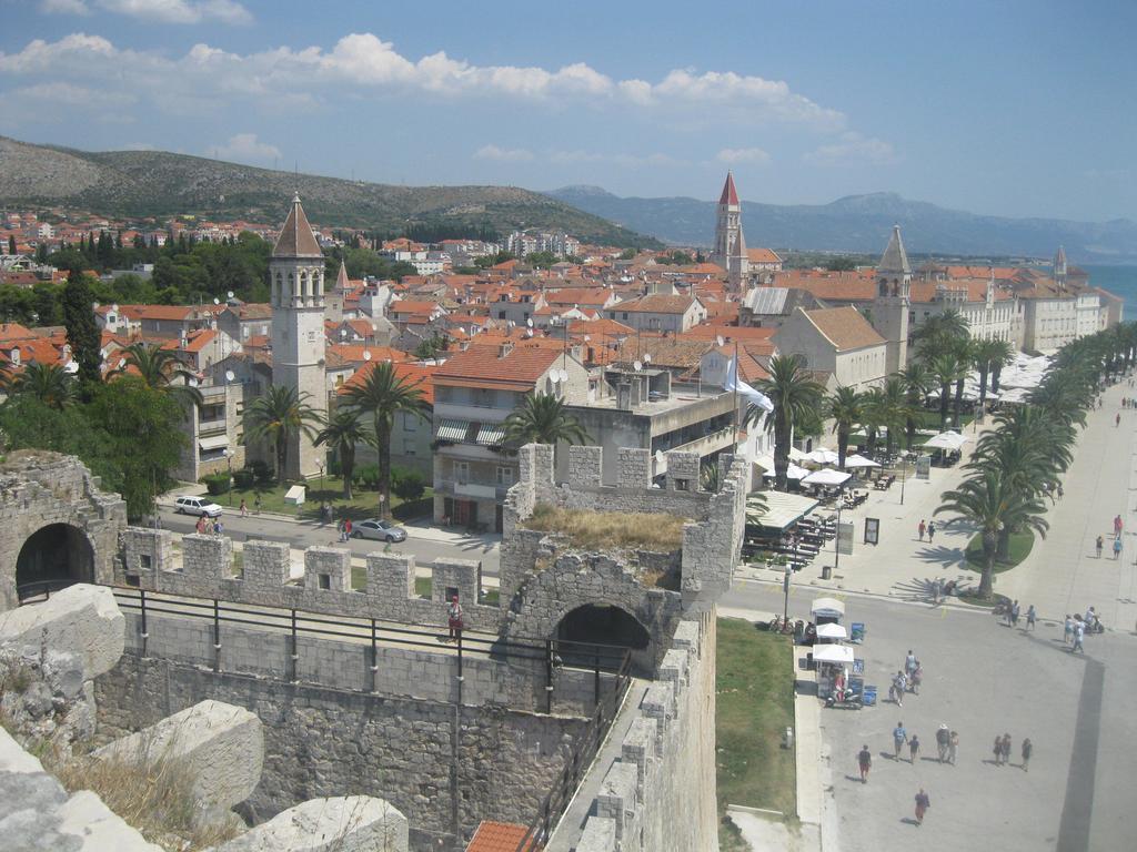 Apartments Villa Macola Trogir Exterior foto